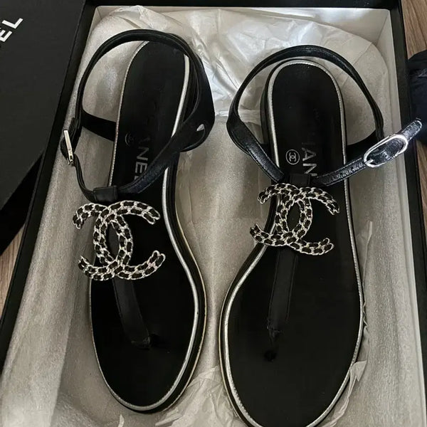 [BUNJANG] Chanel Camellia Embellished Black Sandals (Size 36.5) / 샤넬 샌들 36.5