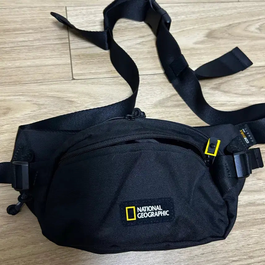 [BUNJANG] National Geographic Hip Pack Black / 내셔널 지오그래픽 힙색 블랙