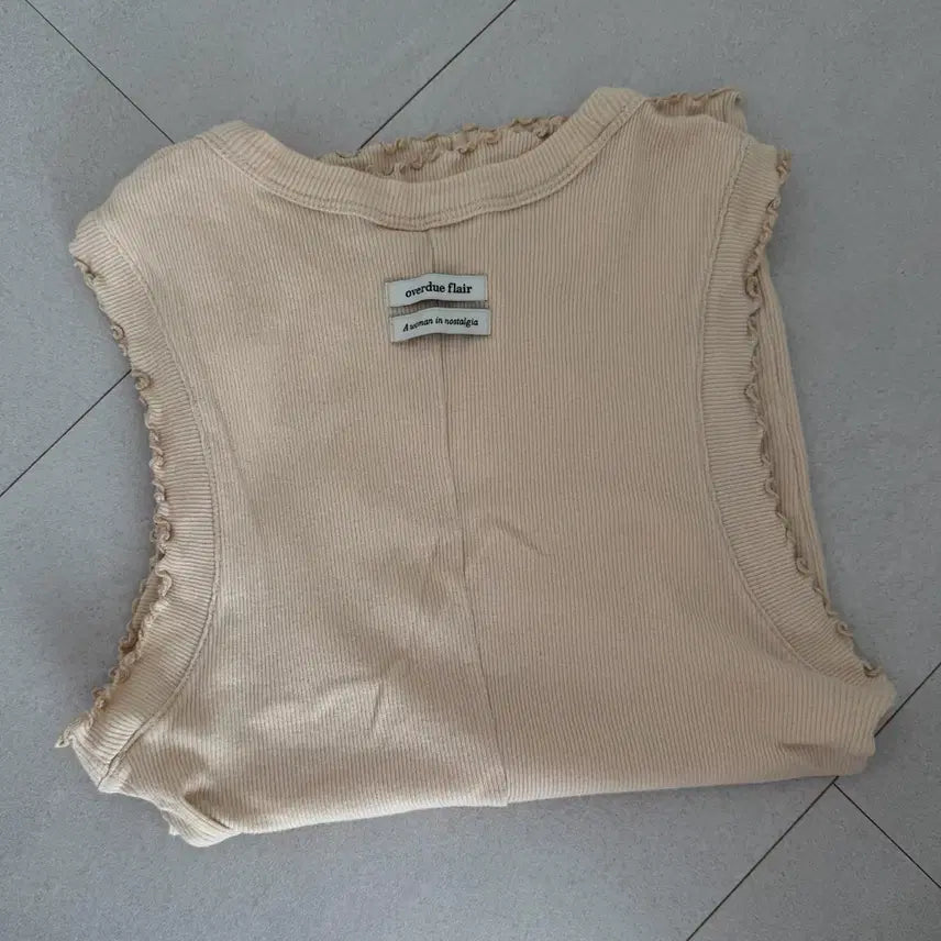[BUNJANG] Overdue Flare Sleeveless Top / 오버듀 플레어 슬리브리스