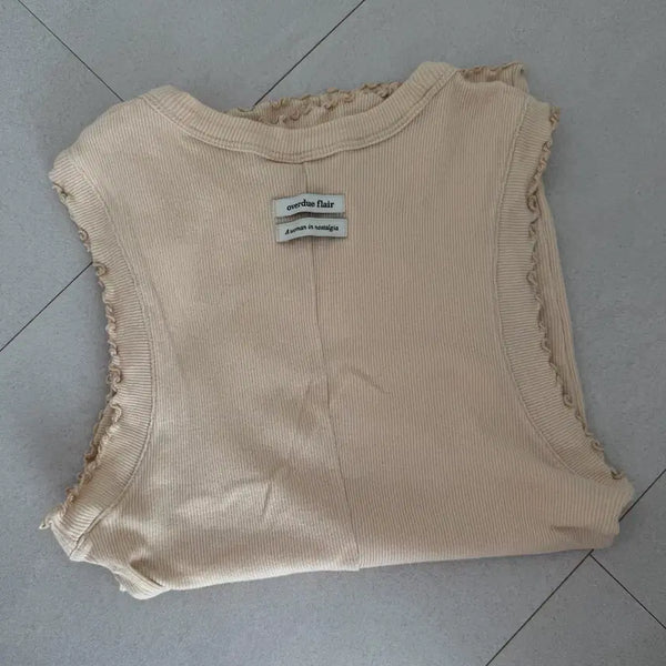 [BUNJANG] Overdue Flare Sleeveless Top / 오버듀 플레어 슬리브리스