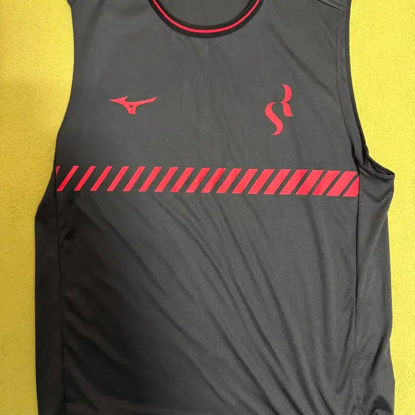 [BUNJANG] Mizuno x Sergio Ramos Sleeveless Top / 미즈노 X 세르히오 라모스 민소매