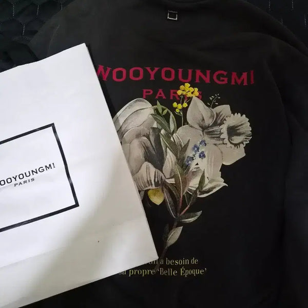 [BUNJANG] Wooyoungmi Flower Back Logo Sweatshirt / 우영미 플라워 백로그 맨투맨