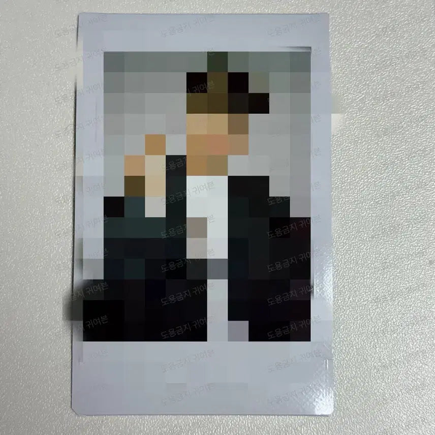 [BUNJANG] INFINITE L Kim Myungsoo Polaroid Photocard (POB) / 인피니트 엘 김명수 미공개 폴라로이드 싸폴 양도 포카 친필싸인폴라
