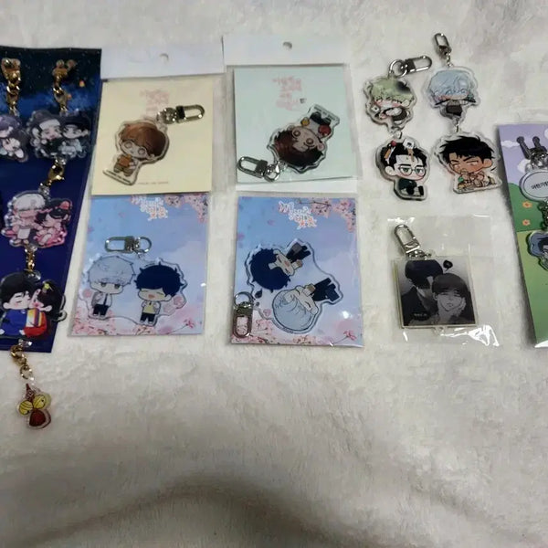 [BUNJANG] Yuwon Bulbyeon Monthly Keyring Bundle / 유원불변 월간키링 겨울지나벚꽃 남보다 못한 사이 쌍방울뎐 미고연 키링 일괄