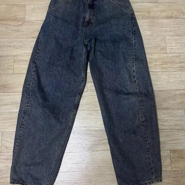 [BUNJANG] HAECHING ROOM Curve Jeans Vintage Blue (M) / [3] 해칭룸 커브진 빈티지블루 Curve Jeans Vintage Blue 3(M)
