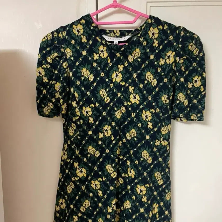[BUNJANG] Common Unique Flower Jacquard Emboss Dress Navy / 커먼유니크 플라워 자가드 엠보 원피스 네이비 판매합니다!
