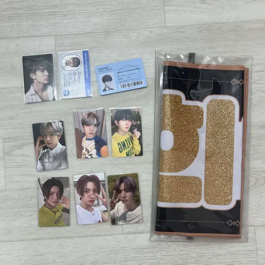 [BUNJANG] Enhypen Sunghoon Evan Photocard & Slogan Bundle Set / 엔하이픈 에반 이희승 양도 처분