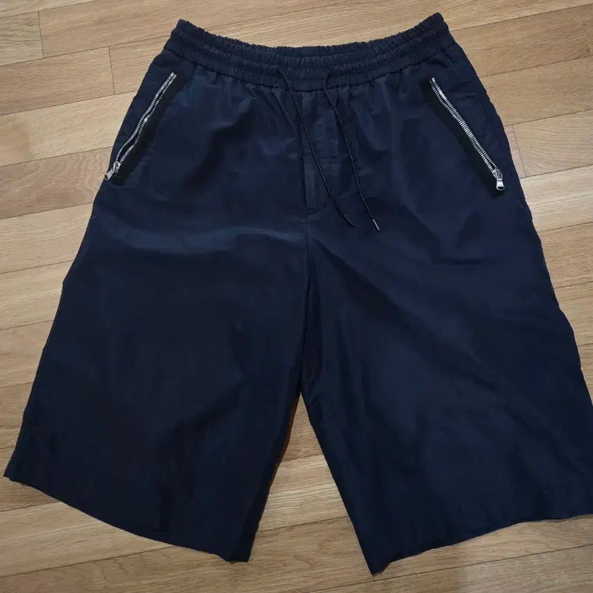 [BUNJANG] JILLSTUART Nylon Semi-Wide 7/8 Length Shorts (Size 82 / Fits 32-34) / 질스튜어트 나일론 반바지 82(32~34)