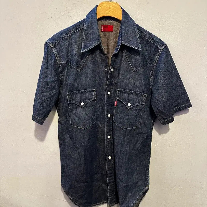 [BUNJANG] Levi's Red Tab Denim Short Sleeve Shirt / 리바이스 정품 레드탭 데님반팔셔츠
