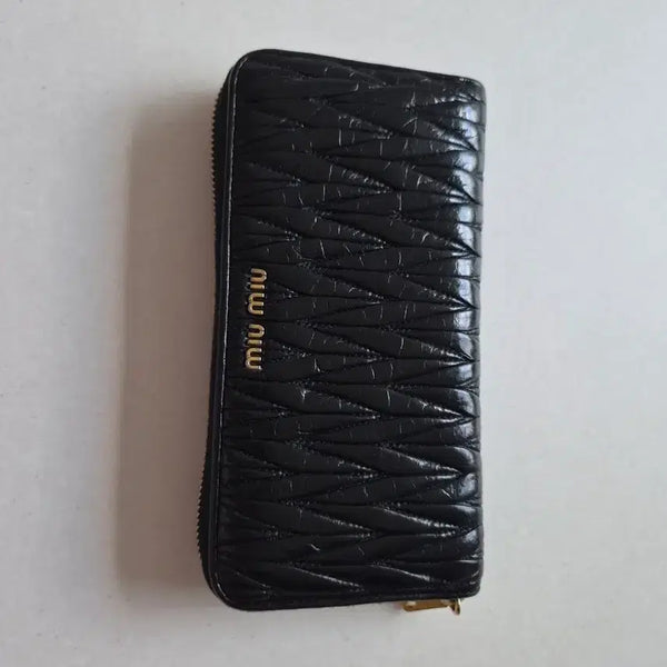 [BUNJANG] Miu Miu Matelassé Black Long Wallet / 미우미우 장지갑 블랙