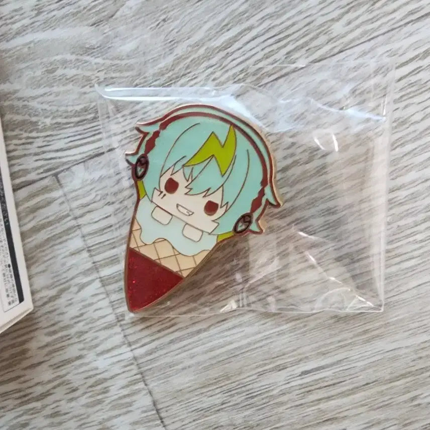 [BUNJANG] Paralife Kenta Tapinui Pin Badge / 파라라이 켄타 타피누이 핀벳지