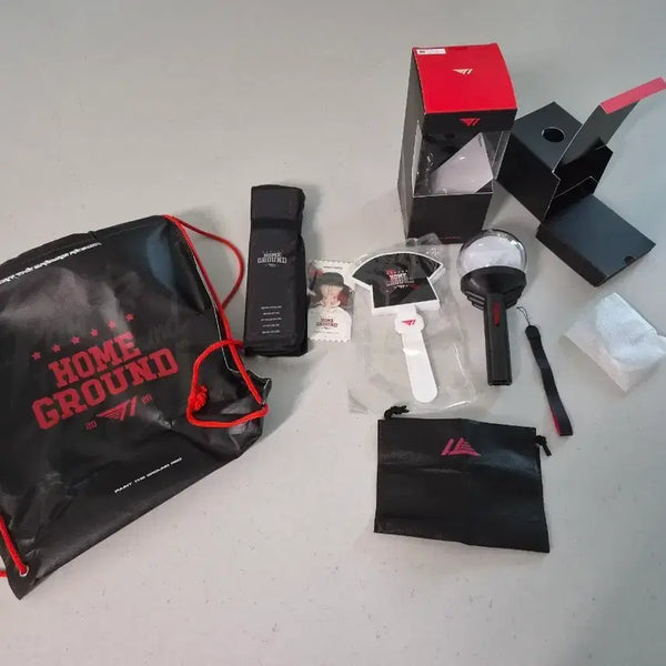 [BUNJANG] T1 2026 Home Ground Goods Set with Lightstick / T1 응원봉(2026년 홈그라운드 굿즈 세트)
