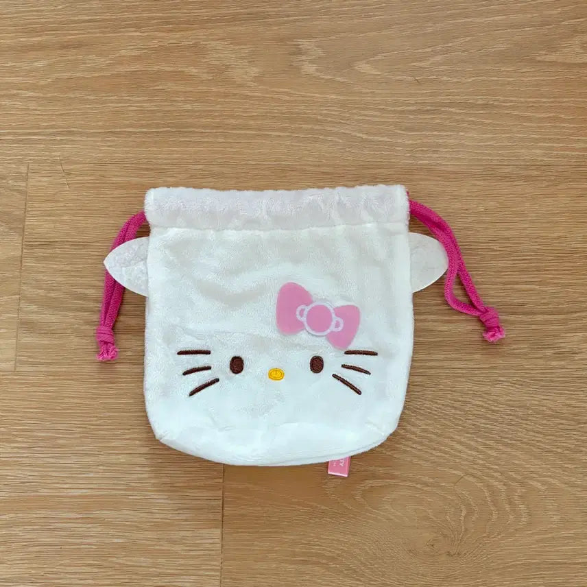 [BUNJANG] Sanrio Kitty Fuwa Fuwa Pouch / 산리오 키티 후와후와 파우치 헬로키티 복조리 파우치 가챠파우치 키티마스코트 굿즈