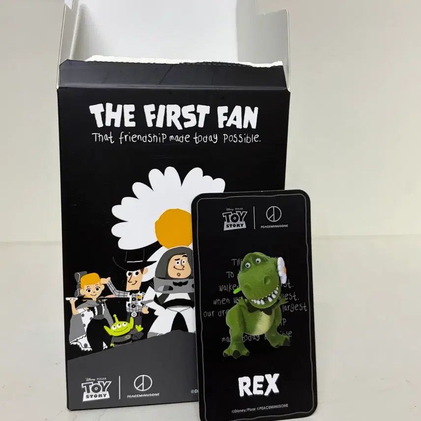 [BUNJANG] Toy Story x PEACEMINUSONE G-Dragon Rex Blind Box Figure / 토이스토리 피스마이너스원 피마원, 지드래곤 GD toystory  더 퍼스트 팬 렉스 블라인드 박스 피규어 02