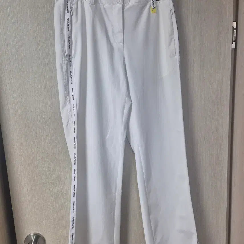 [BUNJANG] 2023 Paris Gaites Golf Wear Smile Logo Line Pants White / (23년) 파리게이츠 골프웨어 스마일 로고 라인팬츠 바지 71
