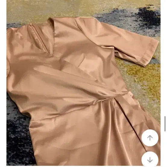 [BUNJANG] Satin Silk Shirred Midi Dress - Pink / 새틴 실크 원피스 셔링 핑크