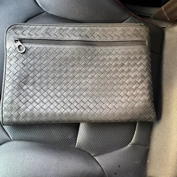 [BUNJANG] Bottega Veneta Intrecciato Two-Zipper Document Clutch / 보테가베네타 투지퍼 도큐먼트 클러치 인트레치아토