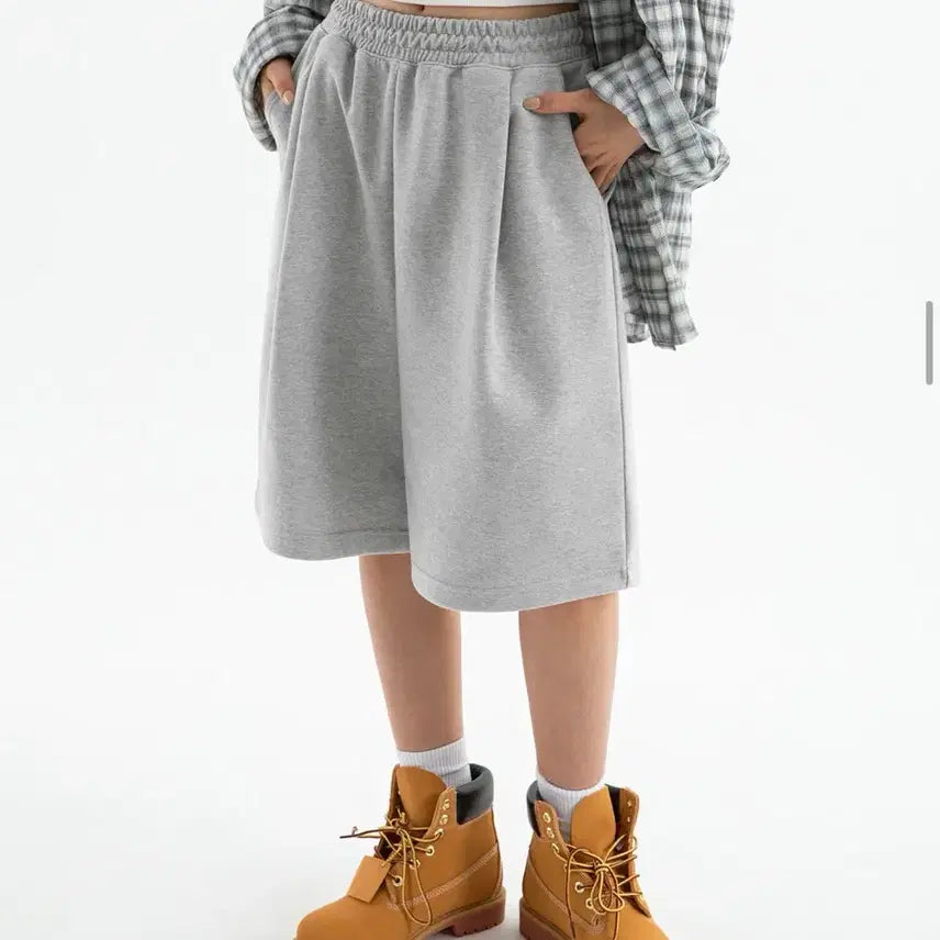 [BUNJANG] Bronson One-Tuck Wide Shorts / 브렌슨 원턱 와이드 반바지