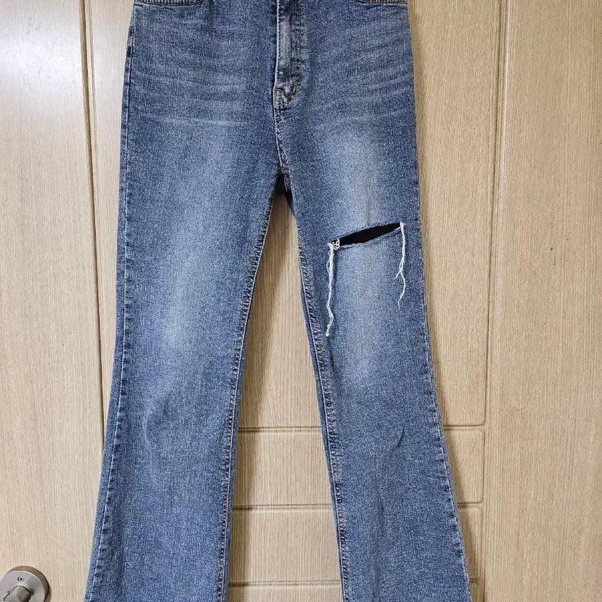 [BUNJANG] Women's Bootcut Jeans / 26)여성 부츠컷 청바지