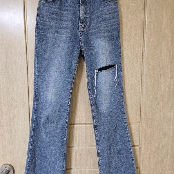 [BUNJANG] Women's Bootcut Jeans / 26)여성 부츠컷 청바지