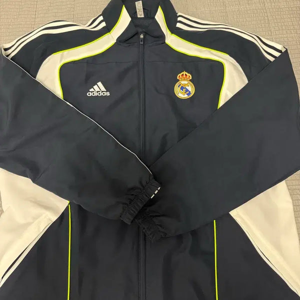 [BUNJANG] Adidas Soccer Windbreaker Jacket / 아디다스 축구 바람막이