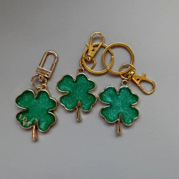 [BUNJANG] Handmade Four-Leaf Clover Charm Keychain / 핸드메이드 네잎클로버 키링