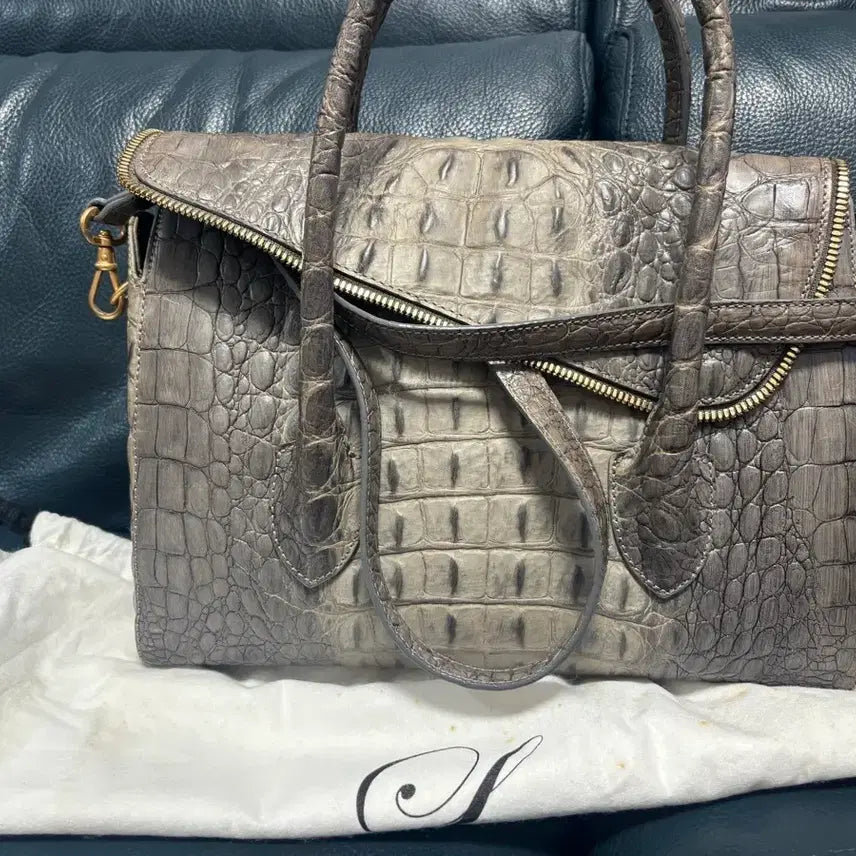 [BUNJANG] Vincis bench Crocodile Pattern Shoulder Bag / 빈치스벤치 가방