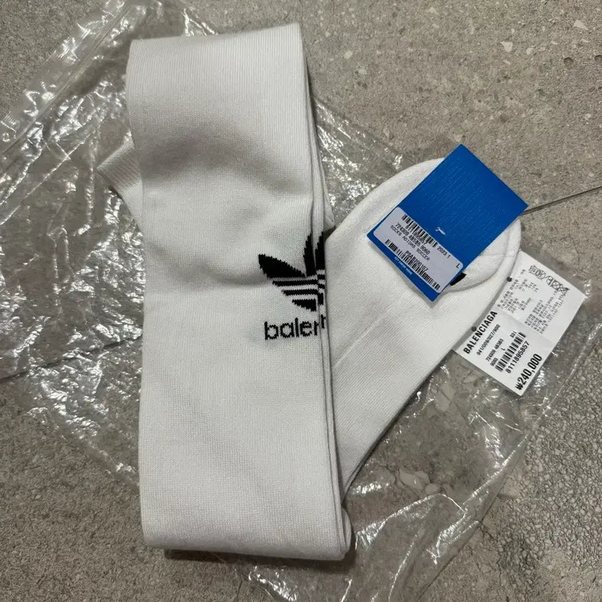 [BUNJANG] Balenciaga Adidas Soccer Socks / 발렌시아가 아디다스 사커양말 새상품