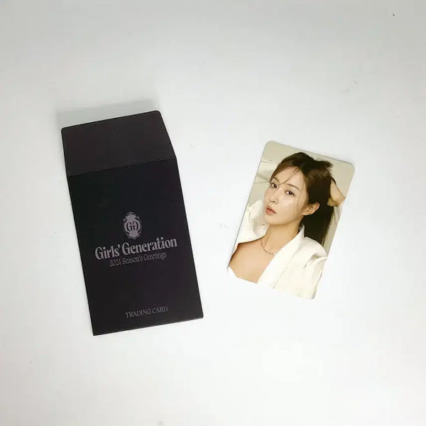 [BUNJANG] Girls' Generation Yuri 2024 Season's Greetings Photocard B_1 / 소녀시대 유리 2024 시즌그리팅 포토카드 B_1 GIRLS' GENERATION YURI 2024 SEASON'S GREETINGS PHOTOCARD B_1