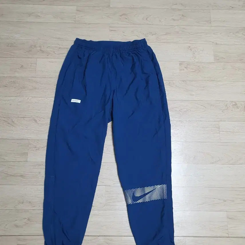 [BUNJANG] Nike Men's Lightweight Training Pants Size 32 / 32 나이키 봄여름 얇은 기능성 트레이닝복 바지 팬츠 허리32사이즈 새옷느낌