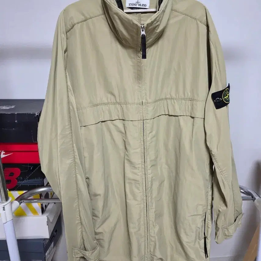 [BUNJANG] Stone Island Microplush Long Jacket Beige / [XL] 스톤아일랜드 마이크로랩스 롱자켓