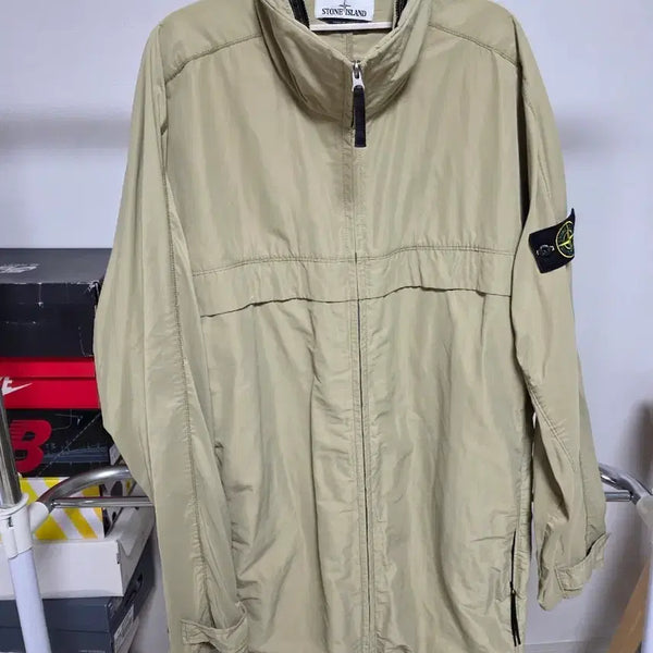 [BUNJANG] Stone Island Microplush Long Jacket Beige / [XL] 스톤아일랜드 마이크로랩스 롱자켓
