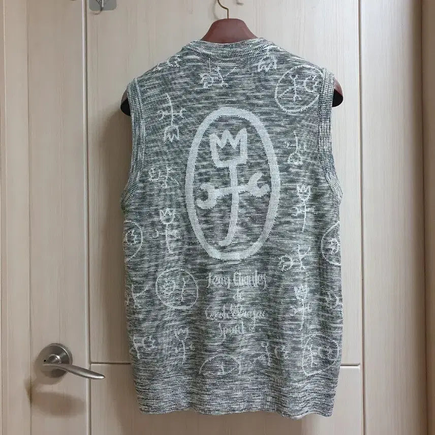 [BUNJANG] Castelbajac Jacquard Knit Vest (Khaki Grey) / 까스텔바작 (95~100) 니트.조끼 (카키그레이)