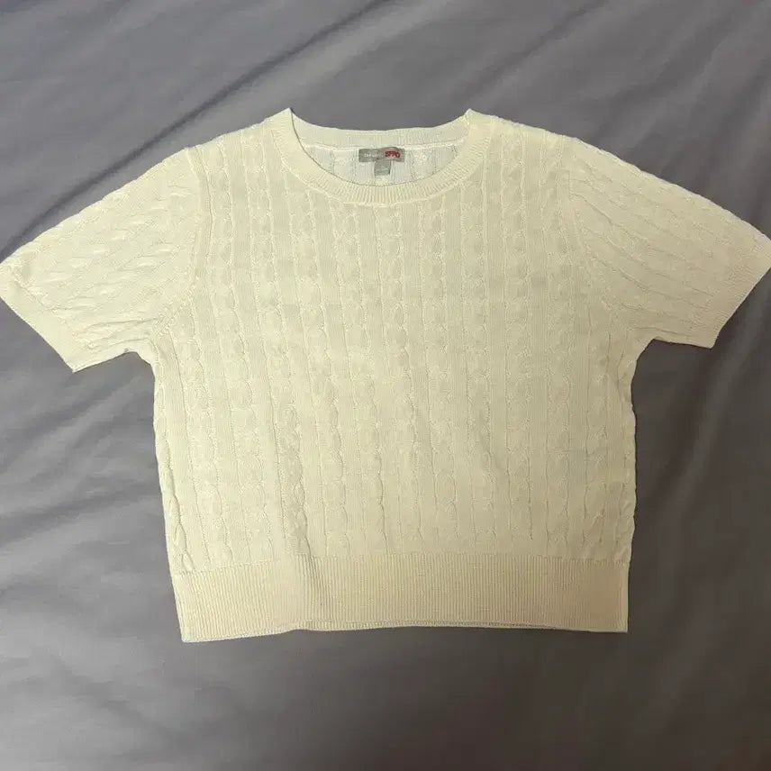 [BUNJANG] Spao Cropped Short Sleeve Knit S / 스파오 크롭 반팔 니트 S
