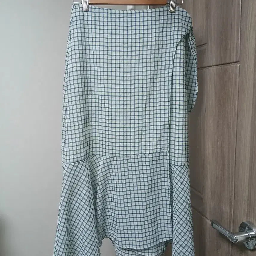 [BUNJANG] DEWL Check Pattern Wrap Skirt / DEWL듀엘 체크 패턴 랩 스커트55