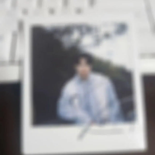 [BUNJANG] Kwon Eunbi Signed Polaroids / 제배원 건욱 싸인 폴라
