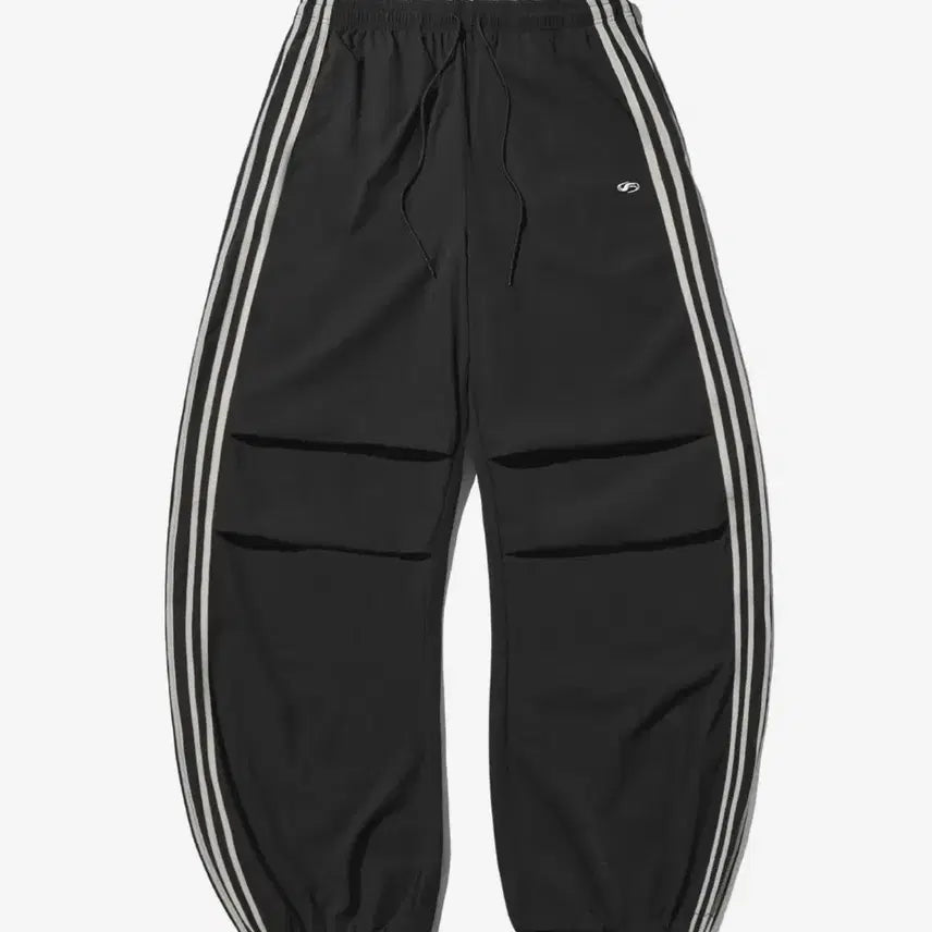 [BUNJANG] Filuminate Nylon Two-Tuck Taping Pants (Black) / 필루미네이트 나일론 투 턱 테이핑 팬츠 (블랙)