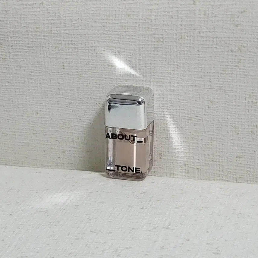 [BUNJANG] About Tone Skin Layer Cover Fit Concealer - 19 Fair / 어바웃톤 스킨 레이어 커버 핏 컨실러 19 페어