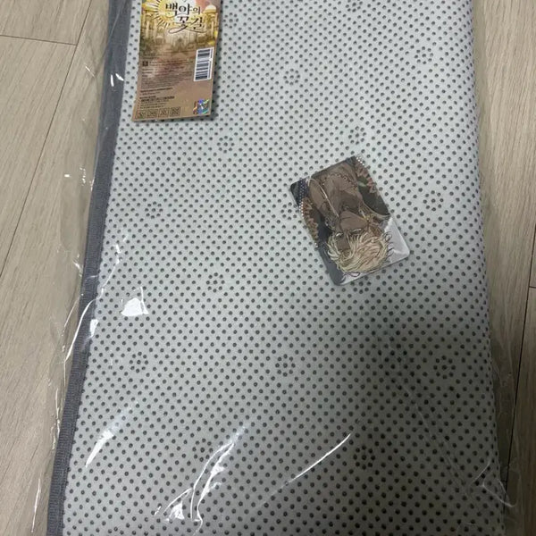 [BUNJANG] Leesermefam Byahui Ggotgil Shuraka Rug, Chiffon Poster Bundle Set / 일괄) 레봄 백야의꽃길 슈라카 러그, 쉬폰 포스터 양도