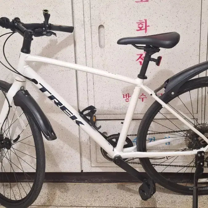 [BUNJANG] Trek FX3 3rd Gen Medium Size Bicycle / 트렉 fx3 3세대 M사이즈
