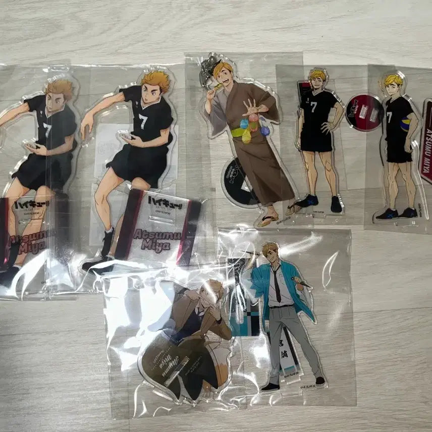 [BUNJANG] Haikyuu!! Atsumu Acrylic Stand Bundle Set / 하이큐 아츠무 아크릴 일괄