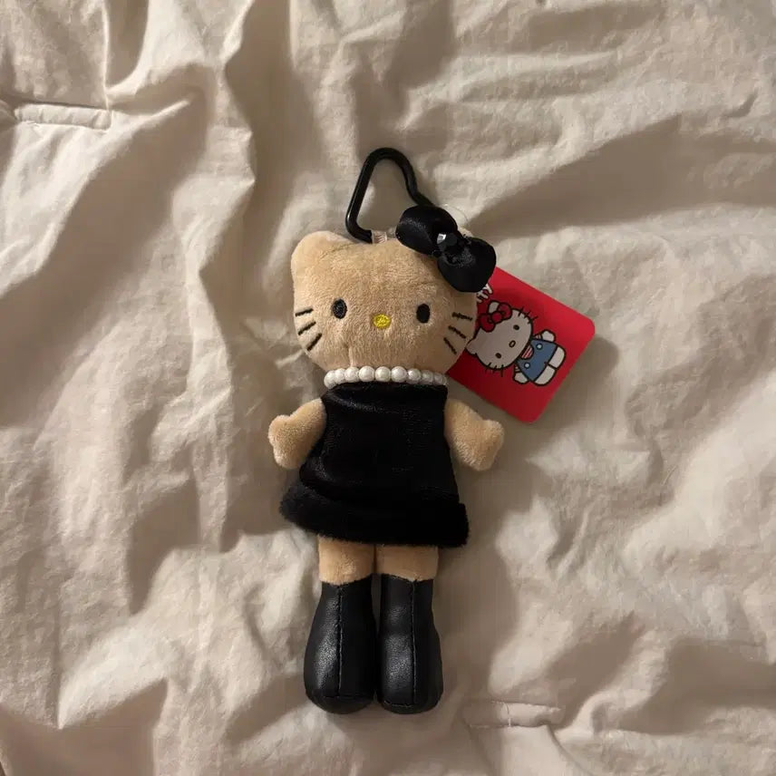 [BUNJANG] Hello Kitty Black Fur Long-Legged Kitty Keychain Plush / (새상품) 헬로키티 블랙 퍼 롱다리키티 키링 인형