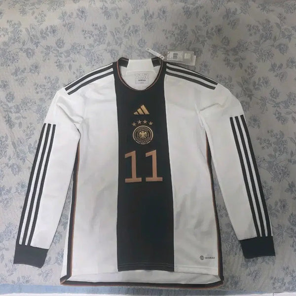 [BUNJANG] Adidas 22/24 Qatar World Cup Germany National Team Home Reissue Long Sleeve Jersey / 아디다스 22/24카타르 월드컵 독일 국대 홈 로이스 유니폼 져지 긴팔 판매S95택