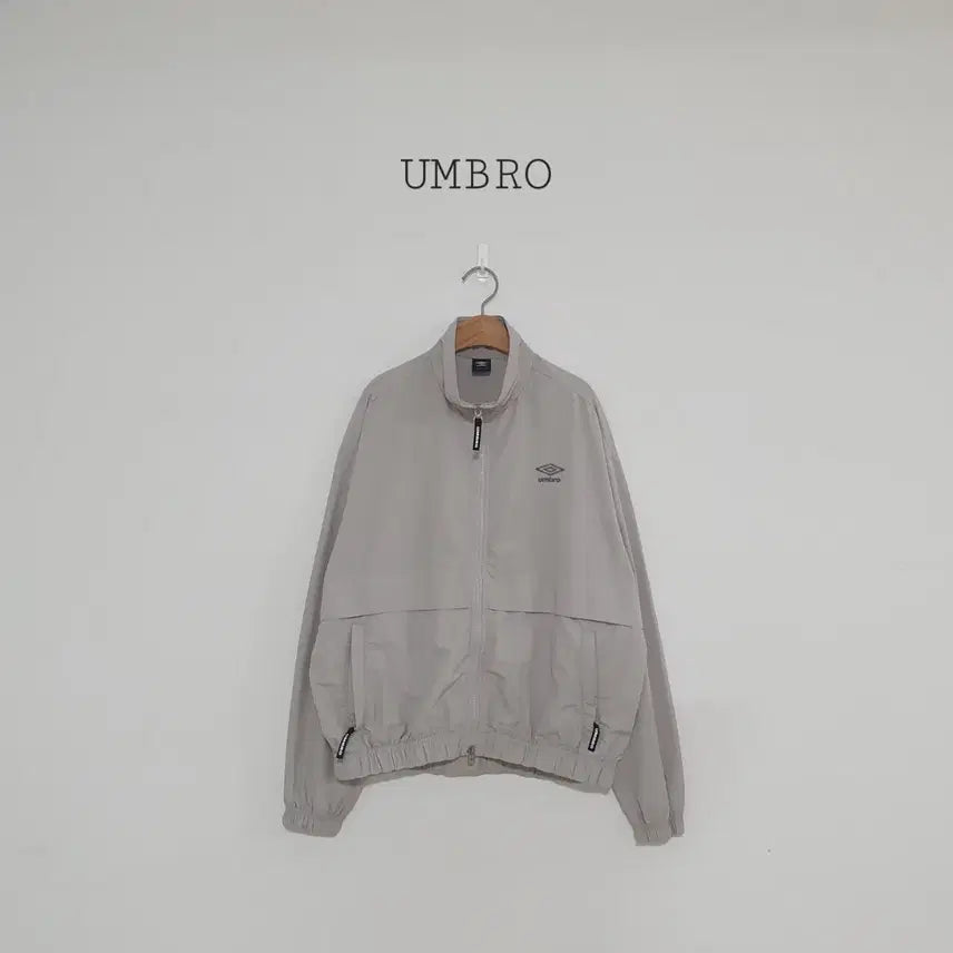 [BUNJANG] Umbro Beige Windbreaker Jacket / No.26072511 엄브로 바람막이 자켓 베이지