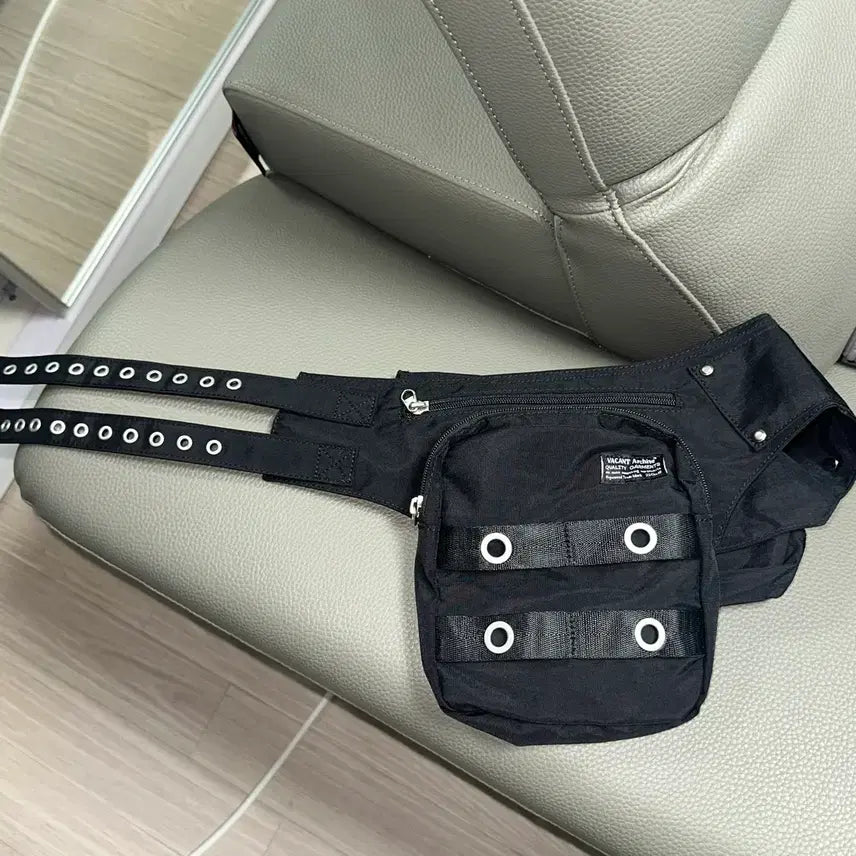 [BUNJANG] BAECCANT ARCHIVE Piper Wide Hip Sack Belt Black / 베이컨트아카이브 파이퍼 와이드 힙색 벨트 블랙