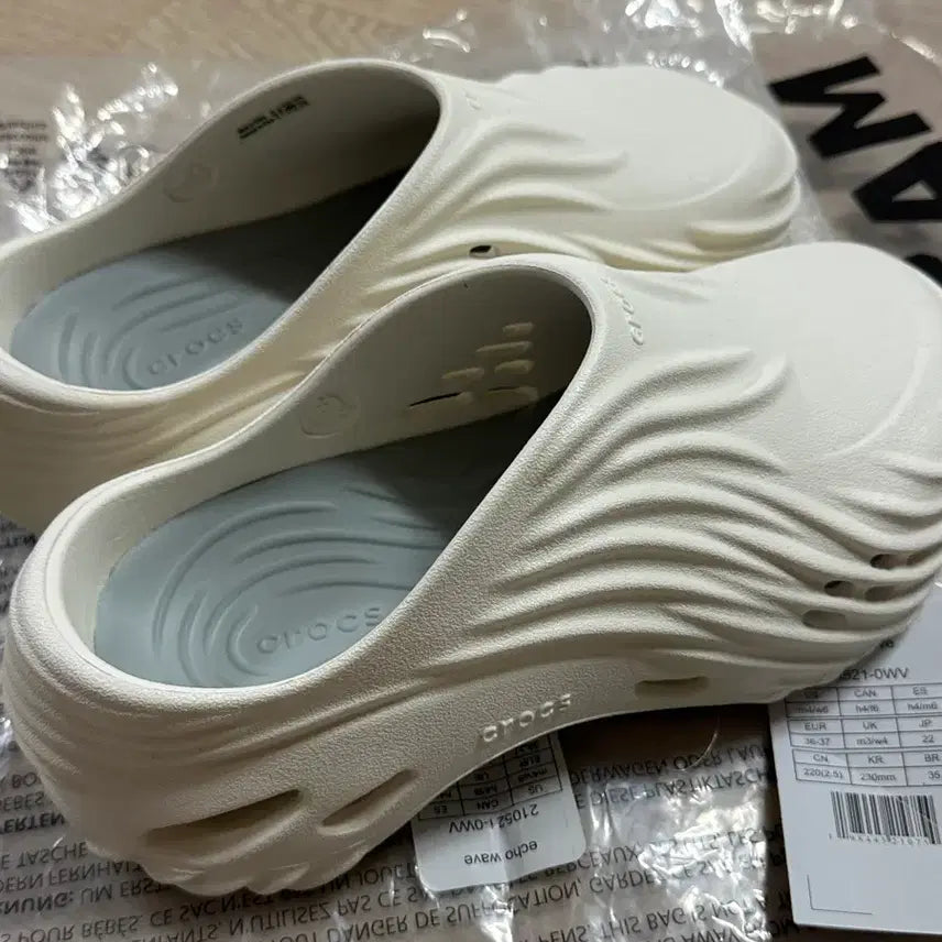 [BUNJANG] Crocs Echo Wave Clog (Chalk) Size 240 / 크록스 에코 웨이브(초크) size240