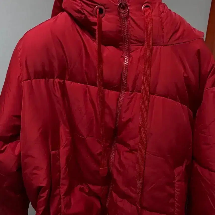 [BUNJANG] Zara Red Cropped Puffer Jacket / 자라 레드 크롭 숏패딩