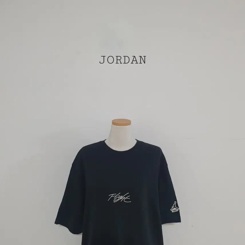 [BUNJANG] Jordan Flight Short-Sleeve T-Shirt Black / No.26072605 조던 플라이트 반팔 티셔츠 블랙