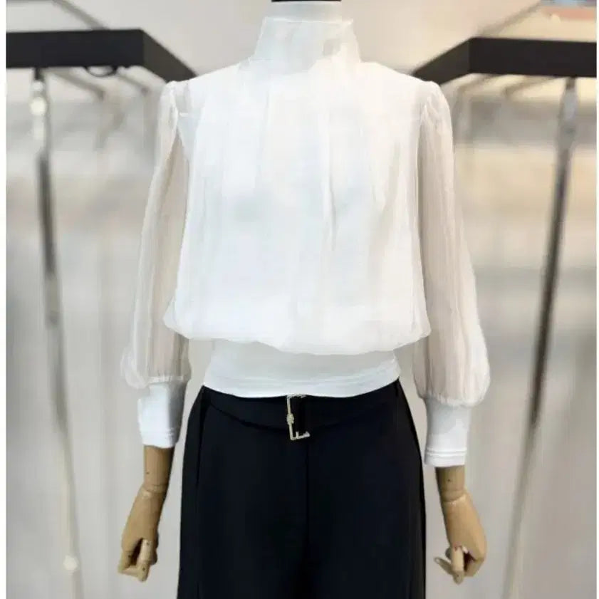 [BUNJANG] The Izzat Collection High Neck Blouse - Ivory / (새상품) 더아이잗컬렉션 하이넥 블라우스