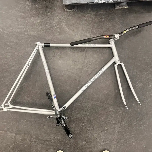 [BUNJANG] Interpro Kerubim Track Frame + Handlebar Set / 인터프로 케루빔 경륜 프레임+핸들 세트